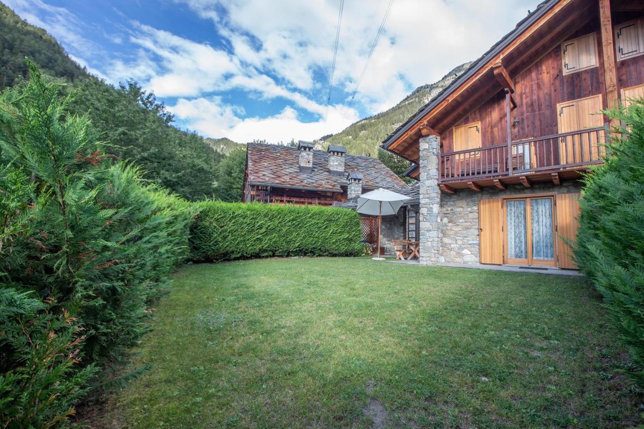 Joivy Big Flat For 6 With Backyard And Parking In Appartement Courmayeur